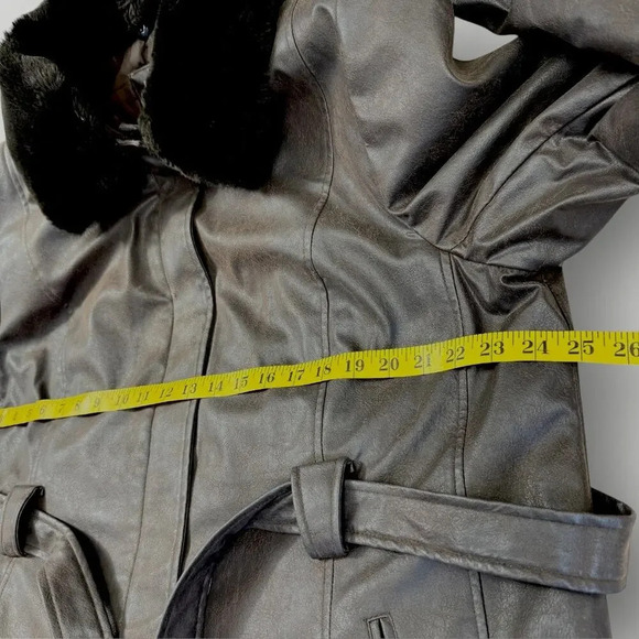 Giacca Vintage Faux Leather Belted Peacoat Jacket Faux Fur Collar Size XL Brown - Picture 13 of 16